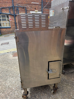 Cookshack FEC120 IQ4 Smoker