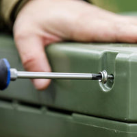 Screwdriver fixing Petromax cooler cushion