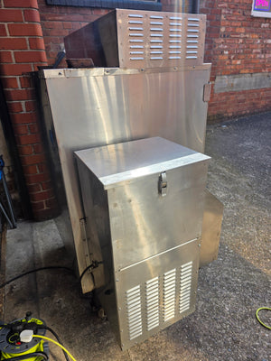Cookshack FEC120 IQ4 Smoker - Tom