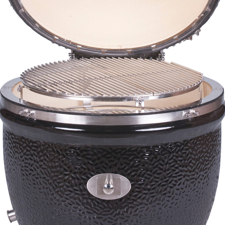 Close-up of Monolith TWO.66 Kamado Grill interior