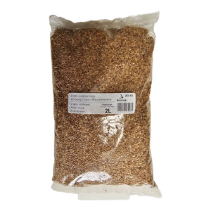 Sealed 2L pack of Borniak Alder wood smoking chips, designed for use with outdoor grills and smokers to add a sweet, mild aroma.