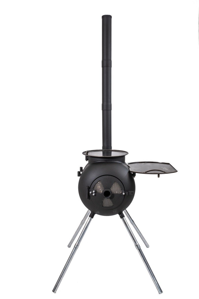 Outdoor pizza oven with chimney and cooking surface