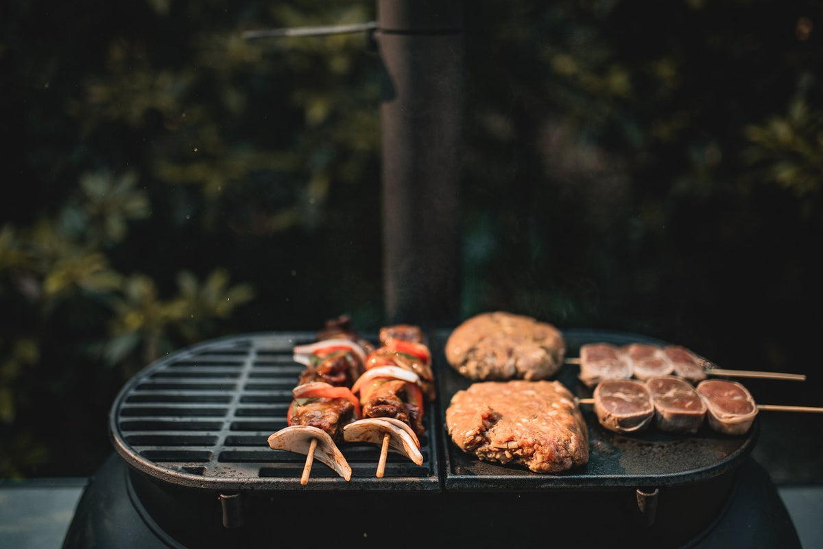 Ozpig Big Pig Flat Iron BBQ Plate - camp cooking, camp fire, camp fire cooking. Ozpig by FireFly Barbecue